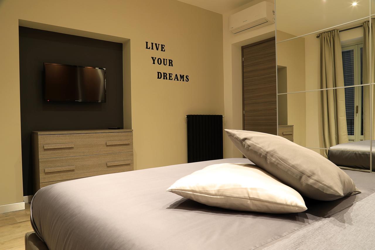 Sforza Apartment Near Duomo Milano Exterior foto